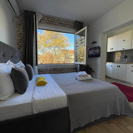 Bricks Studio Apartments 티라나 외부 사진