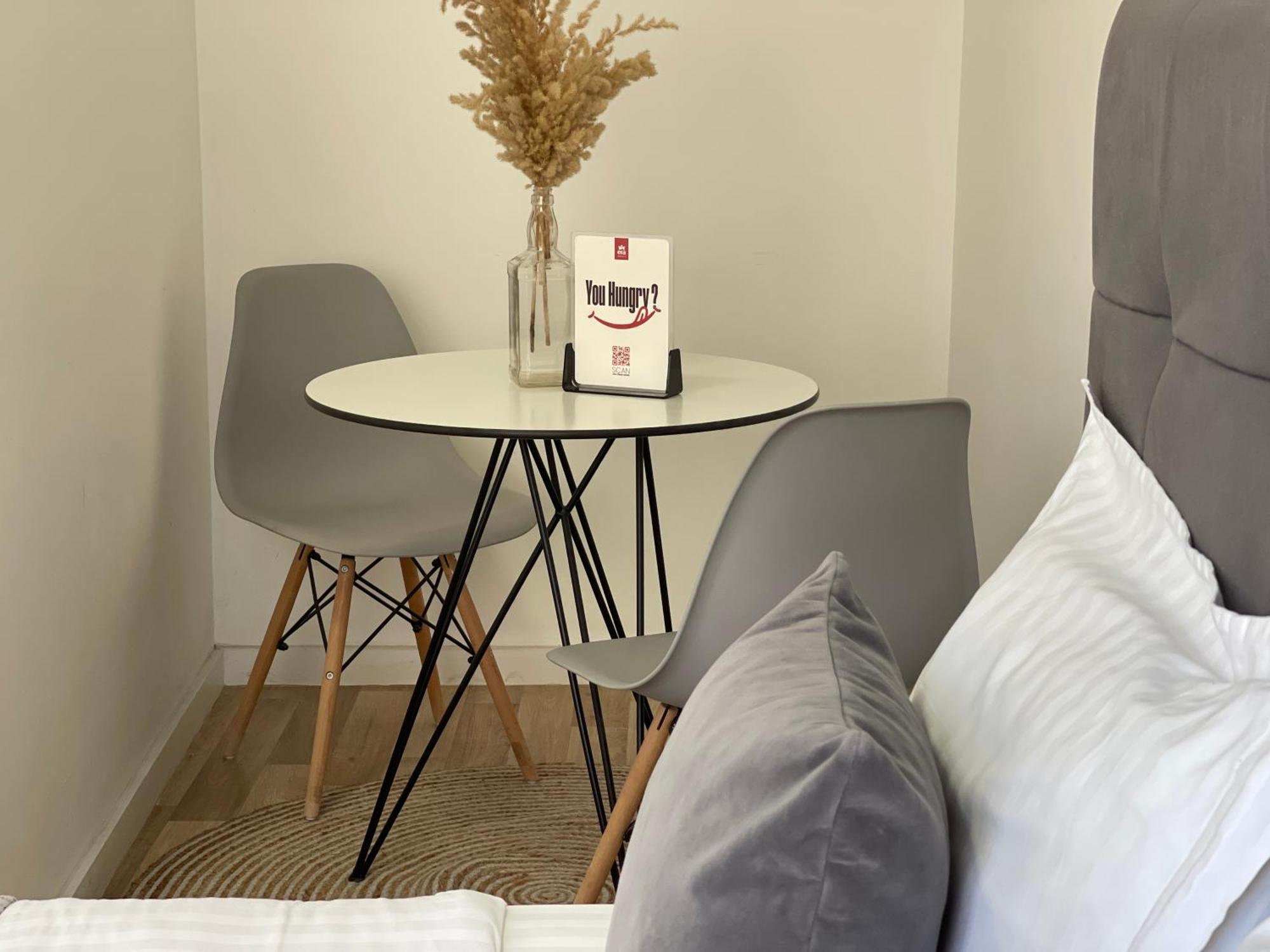 Bricks Studio Apartments 티라나 외부 사진