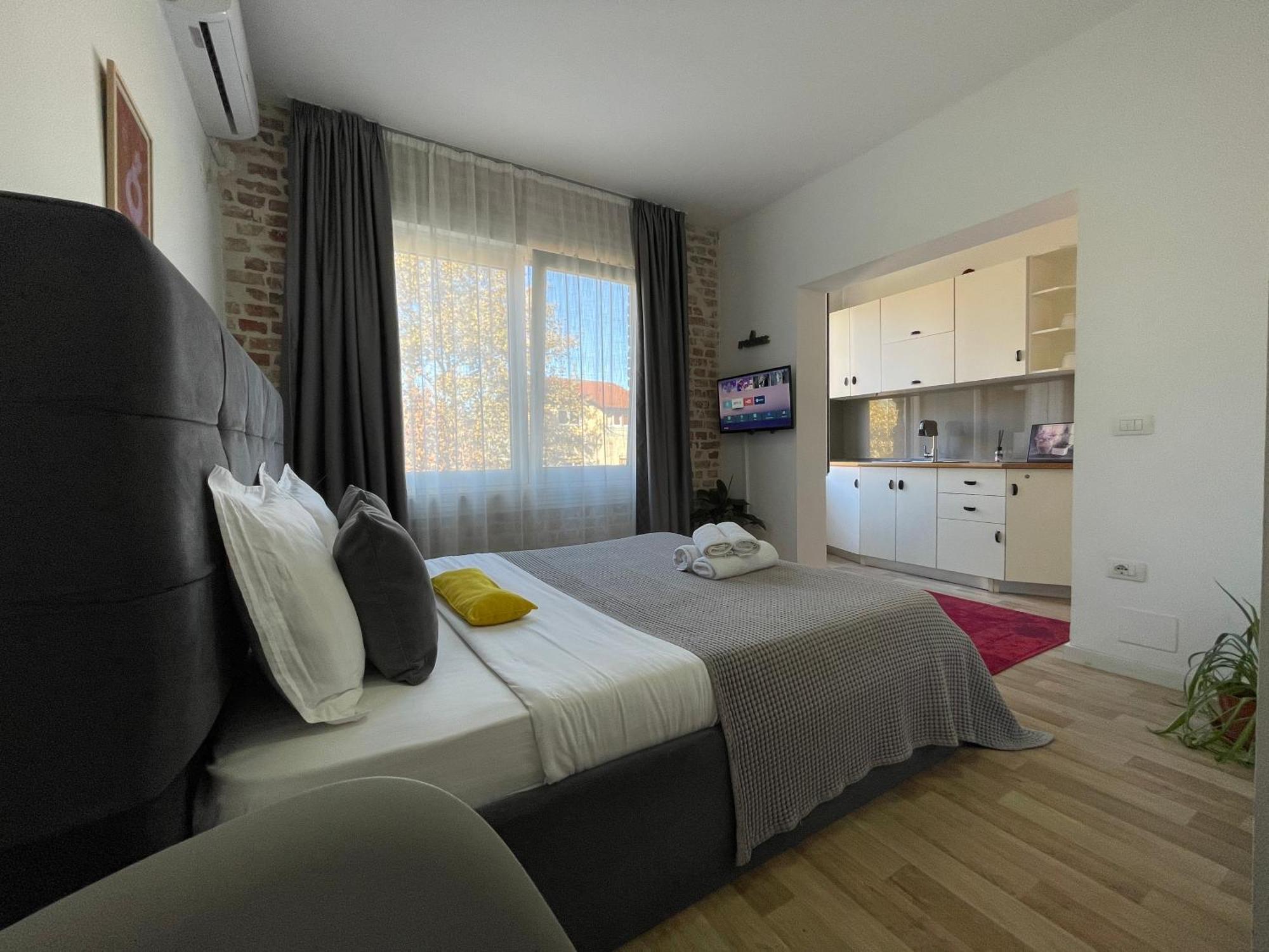 Bricks Studio Apartments 티라나 외부 사진