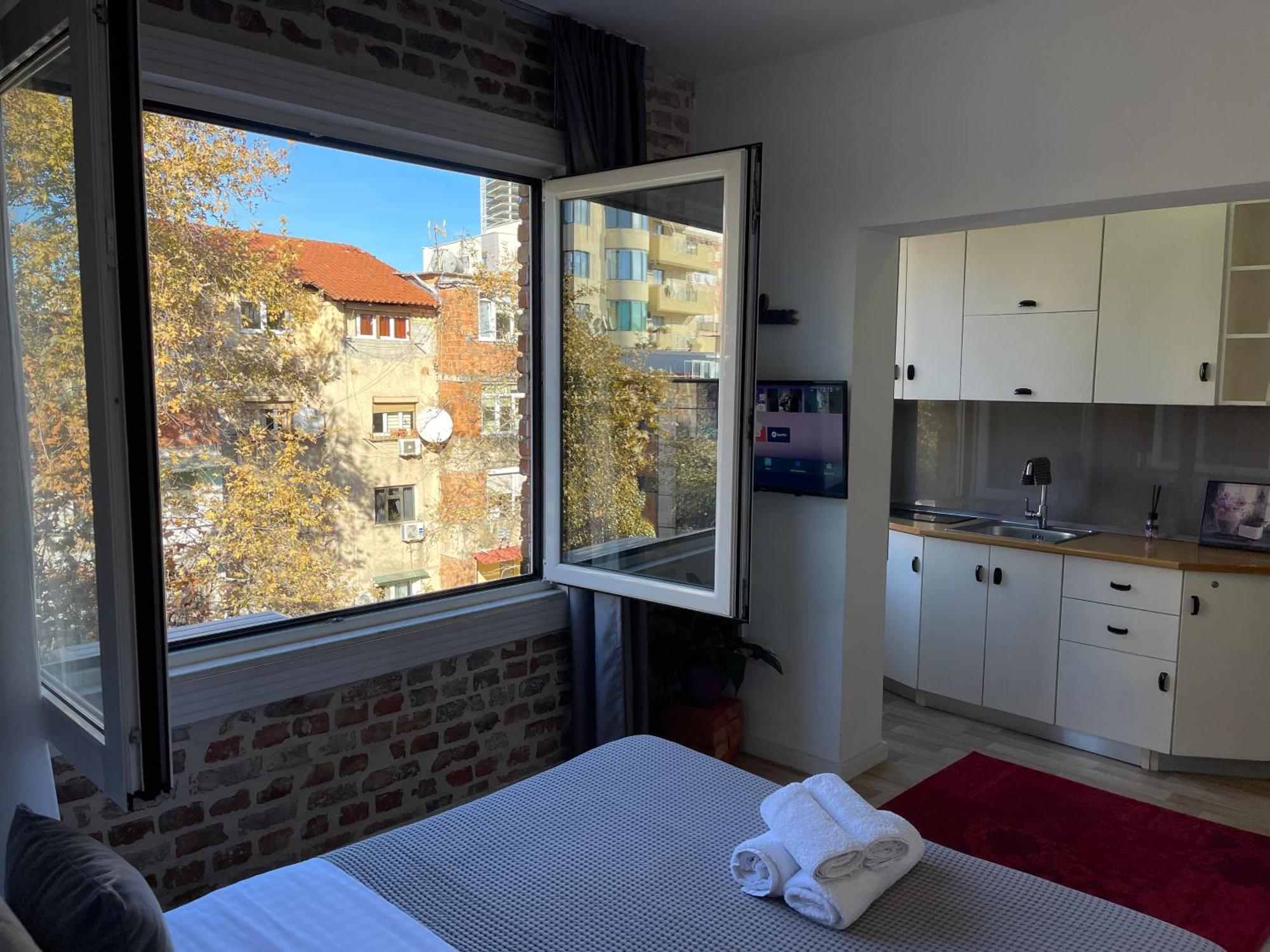 Bricks Studio Apartments 티라나 외부 사진
