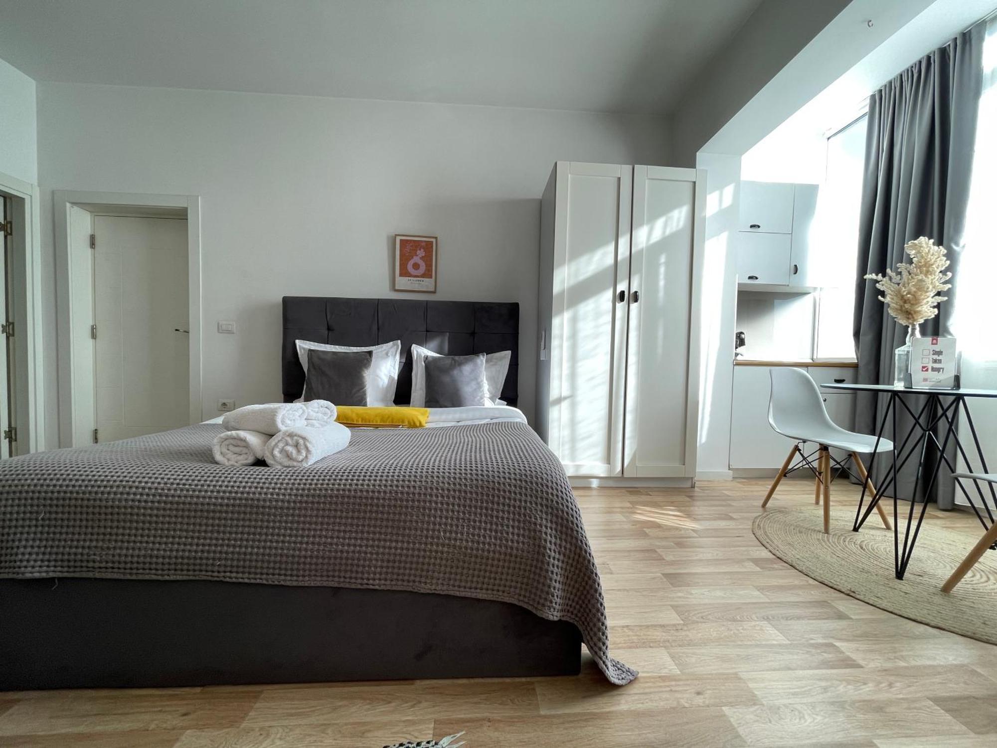 Bricks Studio Apartments 티라나 외부 사진